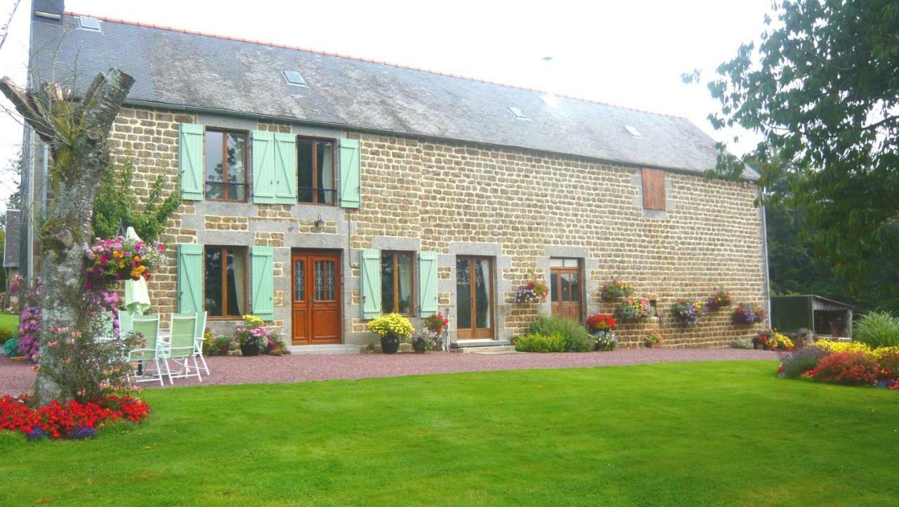 Le Rocher B&B Yvrandes ภายนอก รูปภาพ